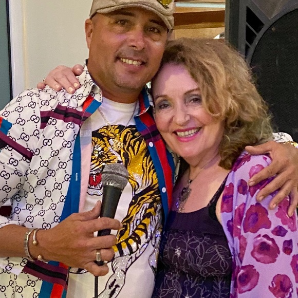 Meet your Posher, Denise - Picture 1 of 1